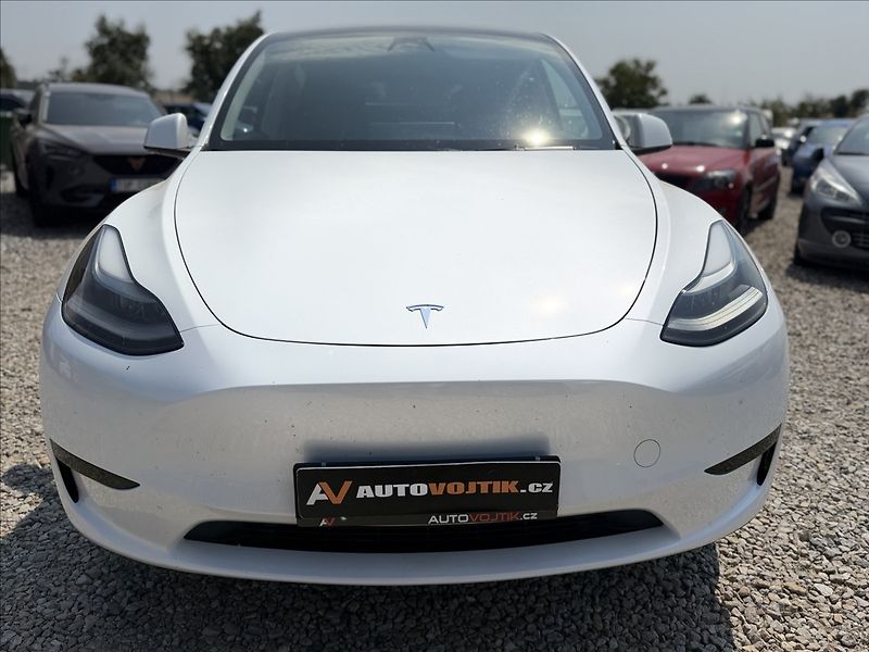 Tesla Model Y 0,0 220kW NOVÉ V ČR DPH 38tKm - fotka 2 z 34
