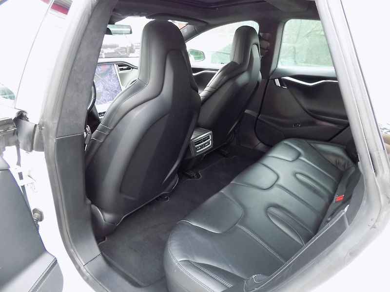 Tesla Model S (2016) P90D-780PS Nabíjení zdarma - fotka 15 z 50
