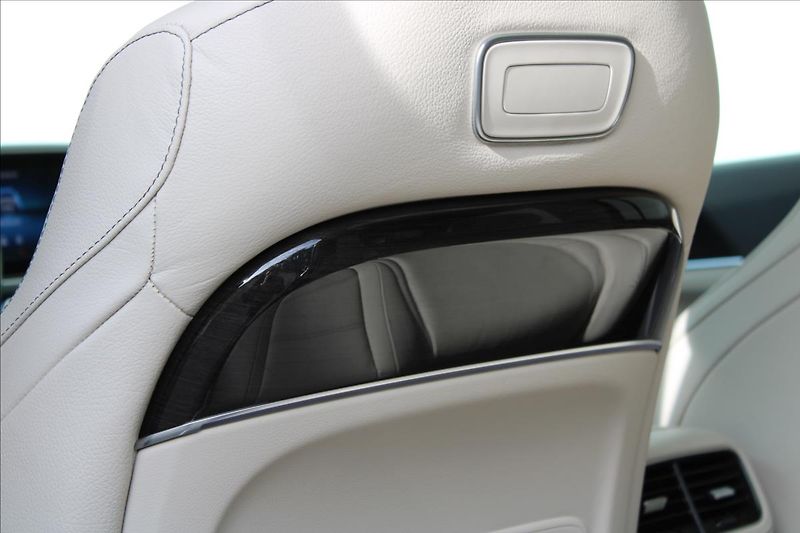 Mercedes-Benz GLS 400d 4M/Exclus/1M/DPH/CZ - fotka 38 z 49