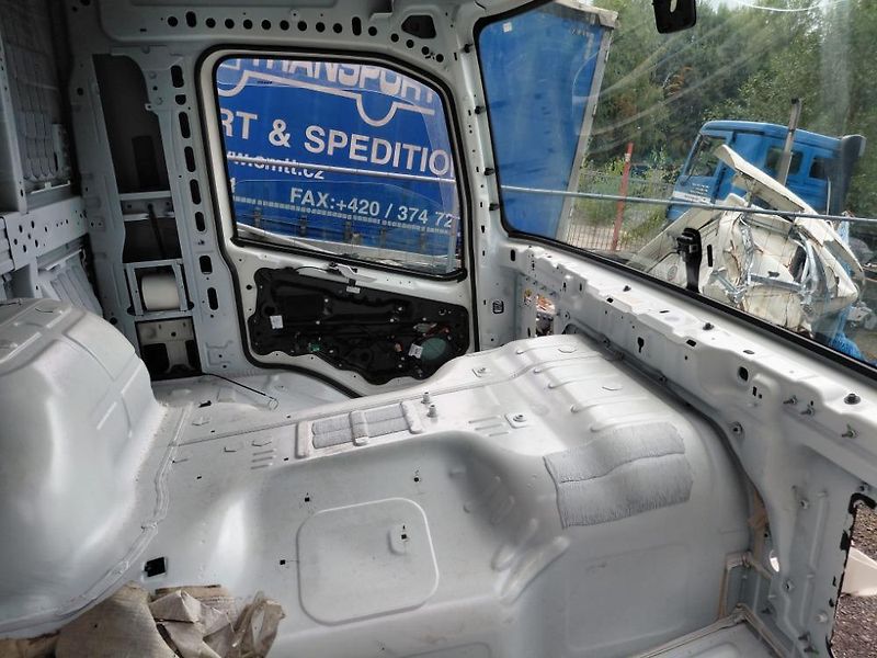 (2025) Kabina Volvo FMX - fotka 9 z 9