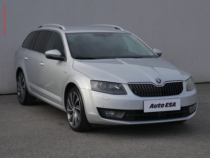 Škoda Octavia (2017) 2.0 TDi, ČR, L&K, DSG - fotografie inzerátu