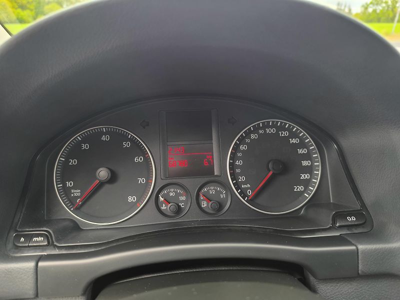 Volkswagen Golf Plus (2005) 1.4 1.MAJITEL,SERVISNI KÍŽKA - fotka 18 z 32