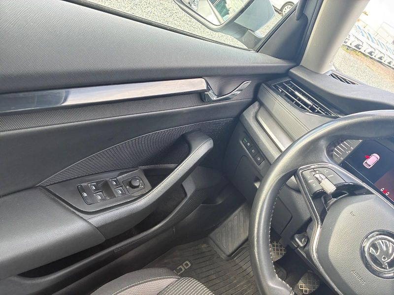 Škoda Octavia (2022) AMBITION 1.5TSI 110kW CZ DPH - fotka 11 z 11