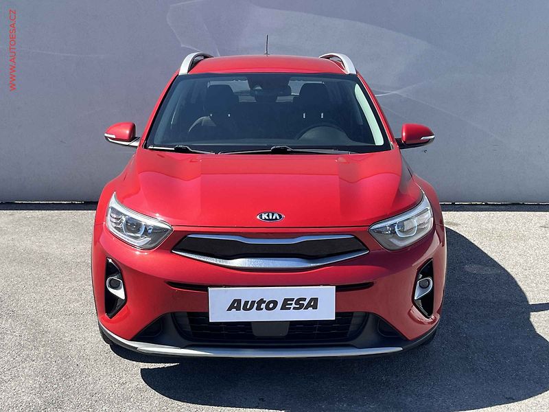 Kia Stonic (2018) 1.2 CVVT, 2.maj,ČR, AC - fotka 2 z 15