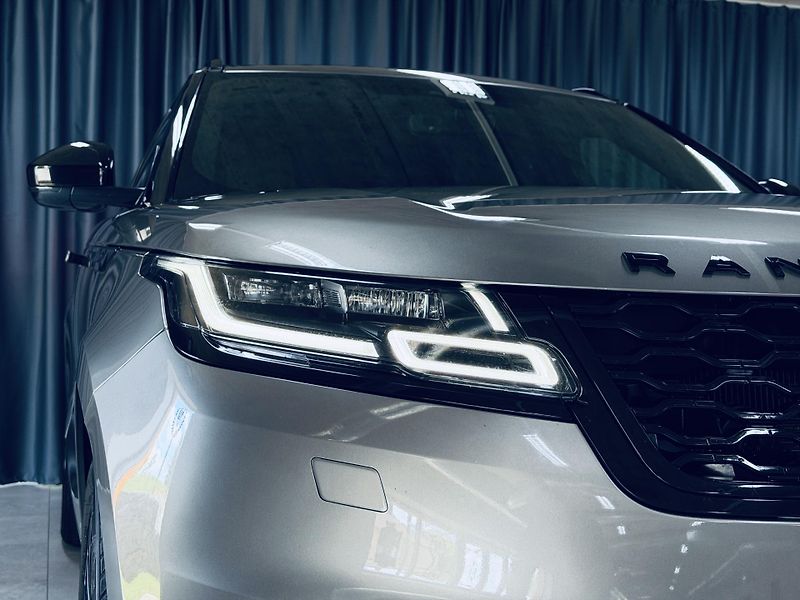 Land Rover Range Rover Velar (2018) P250*R-DYNAMIC*AWD* - fotka 4 z 39