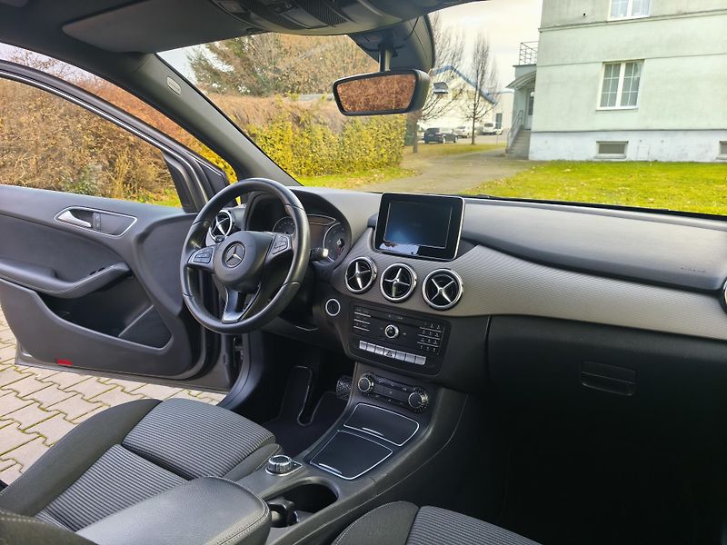 Mercedes-Benz Třídy B (2017) -180d-AUTOMAT - fotka 13 z 21