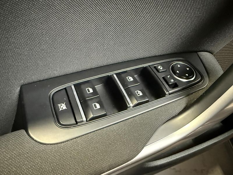 Kia Ceed 1.5 T-GDI 118kW Top SW DCT - fotka 10 z 13