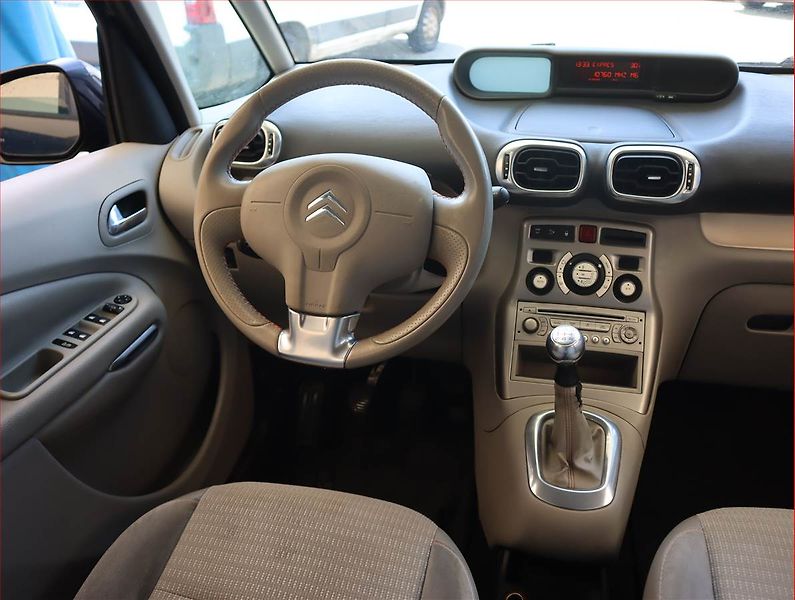 Citroën C3 Picasso (2009) Exclusive 1.6 i, nová STK - fotka 7 z 15
