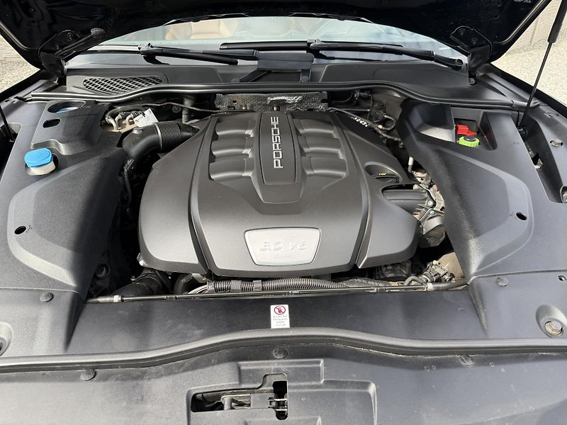 Porsche Cayenne 3.0TDI V6 265PS 4x4 GTS PAKET! - fotka 82 z 159