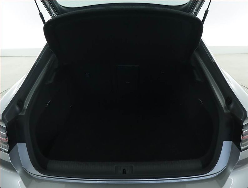 Volkswagen Arteon (2021) R-line 2.0 TDI - fotka 14 z 17