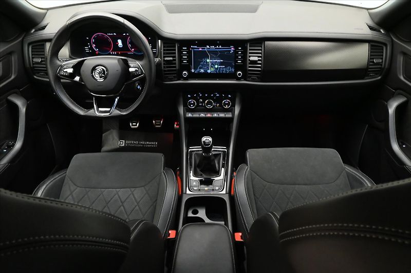Škoda Kodiaq 1,5 TSI 110 kW SportLine Záruk - fotka 15 z 30
