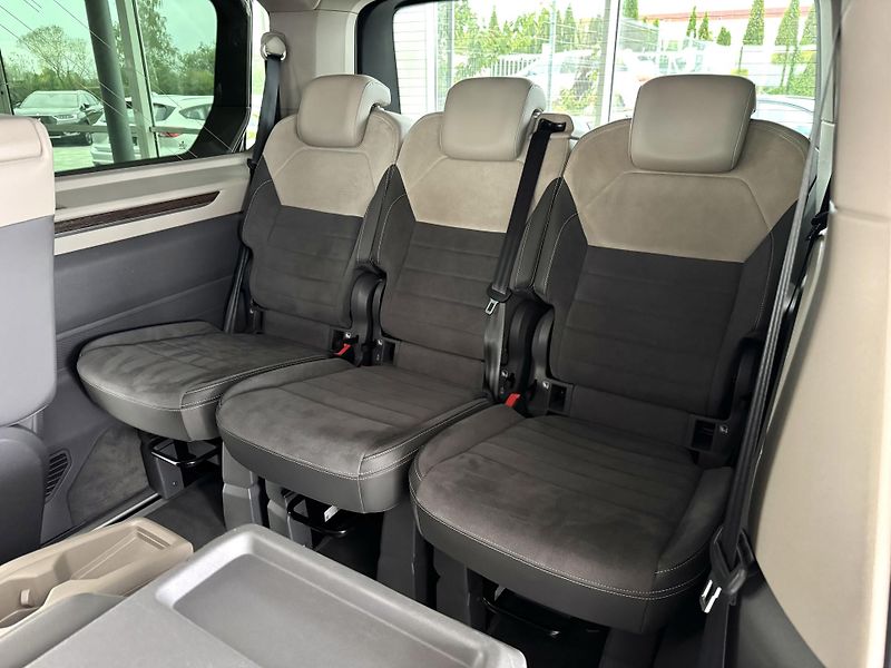 Volkswagen Multivan 2,0TDI DSG L2*STYLE*El.Dveře - fotka 17 z 50