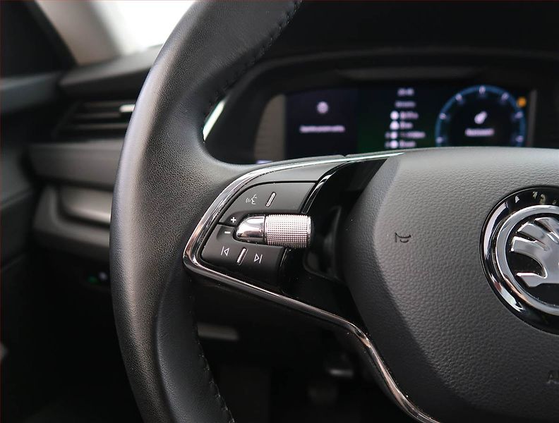Škoda Octavia (2023) Ambition 2.0 TDI - fotka 15 z 23