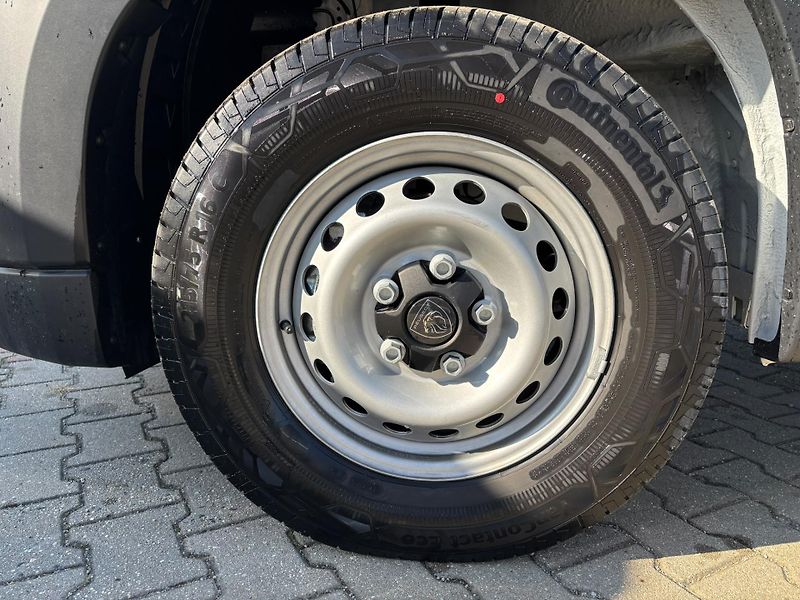 Peugeot Boxer 3str Sklápěč L4 180k 7 míst - fotka 30 z 30