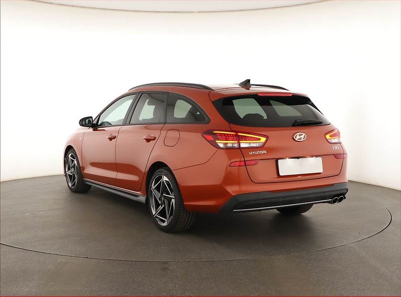 Hyundai i30 (2025) 1.5 T-GDI MHEV 48V, N-LINE - fotka 4 z 17