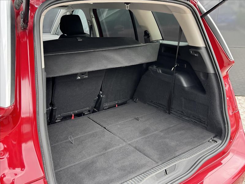 Citroën Grand C4 SpaceTourer 1,2 PureTech 130 EAT8 Feel - fotka 14 z 32