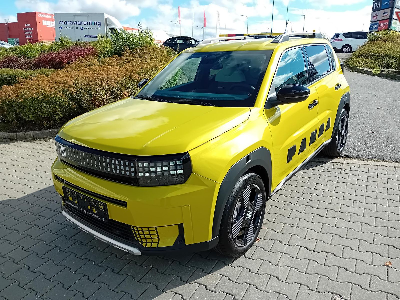 Fiat Grande Panda HYBRID 110k LaPrima 7LET ZÁRUK