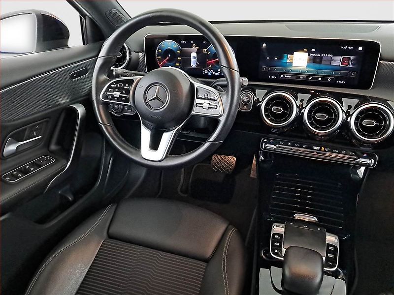 Mercedes-Benz Třídy A (2019) A 220 - fotka 7 z 18