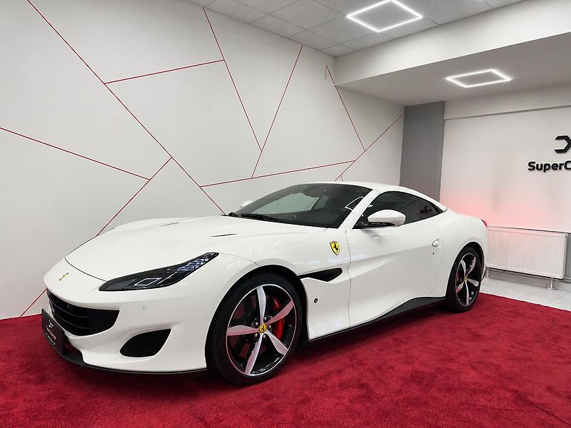 Ferrari Portofino (2018) CAMERA*TEMPOMAT*APPLECARPLAY - fotka 2 z 18