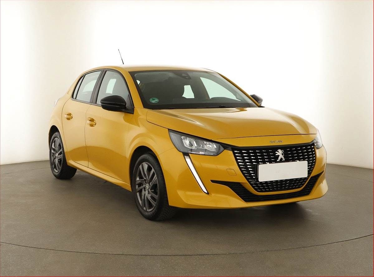 Peugeot 208 1.2 PureTech, ČR,1.maj