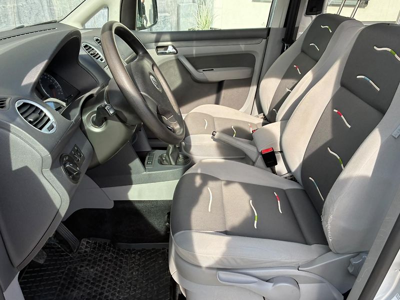 Volkswagen Caddy (2008) 1.9TDi,77KW,TEMP., LIFE FAMILY - fotka 17 z 20