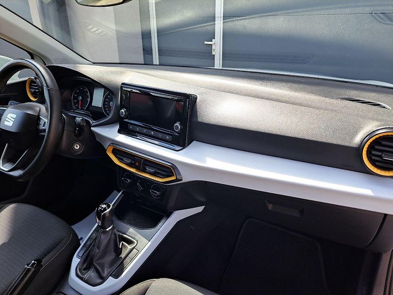 Seat Arona (2022) 1.0 TGI STYLE, ZÁRUKA - fotka 18 z 30