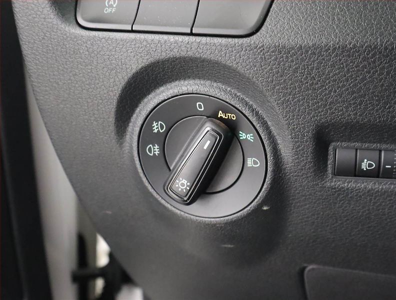 Peugeot 5008 (2018) PureTech 130, 7 míst, Tempomat - fotka 18 z 18