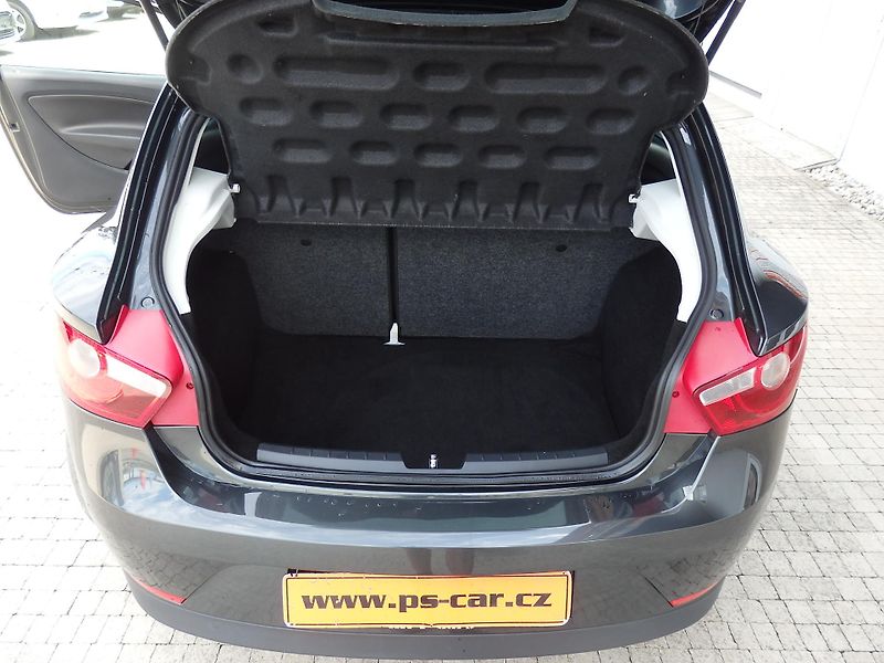 Seat Ibiza 1.4 16V ZÁLOHOVÁNO - fotka 8 z 17
