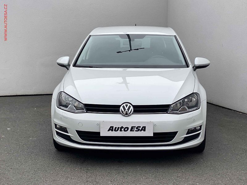 Volkswagen Golf (2015) 1.4 TSi, Lounge, TZ, navi - fotka 2 z 17