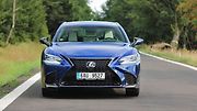 Lexus LS 500.