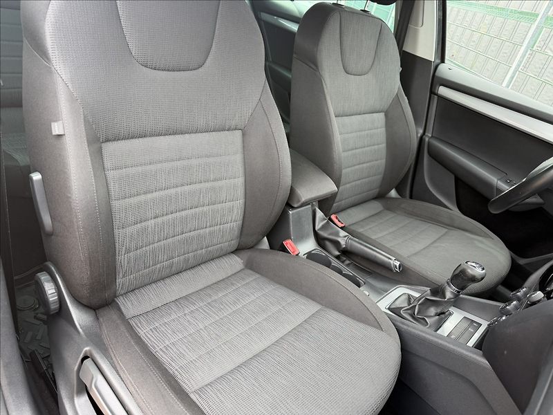 Škoda Octavia III 1.6 TDI Elegance 4x4 - fotka 13 z 19