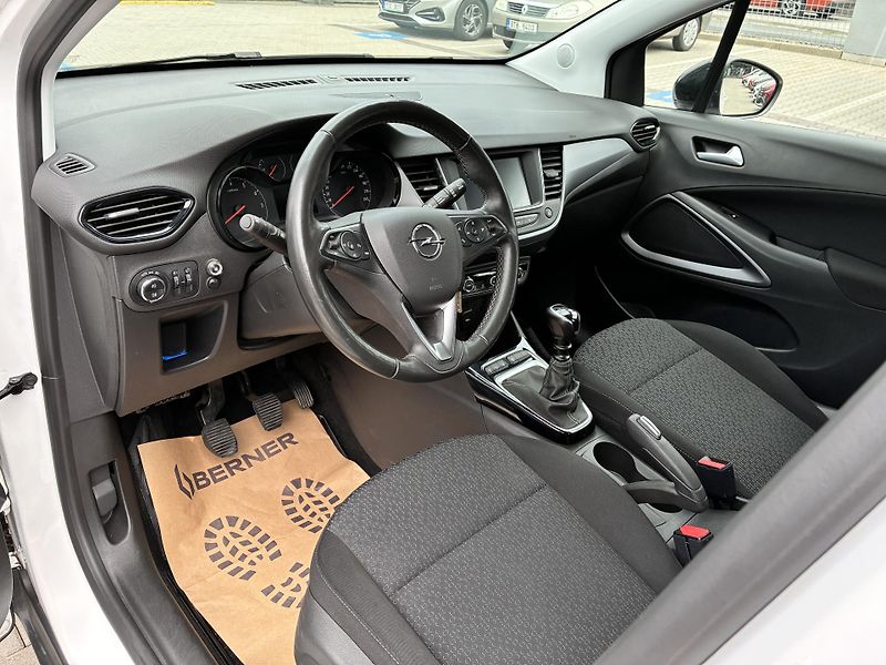 Opel Crossland 1,2T-81KW,LED,LIMITED,CARPLAY - fotka 9 z 30