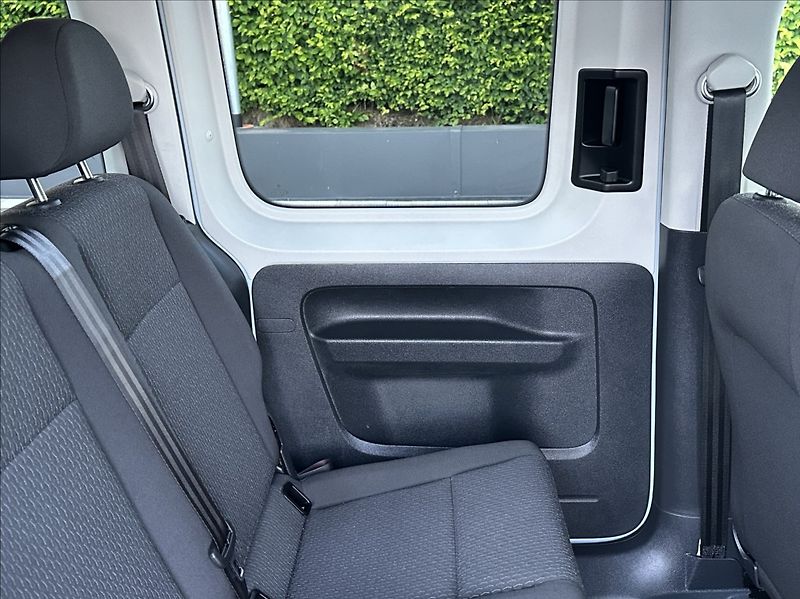 Volkswagen Caddy 1,0 TSI 102PS  Kombi Trendline - fotka 22 z 51