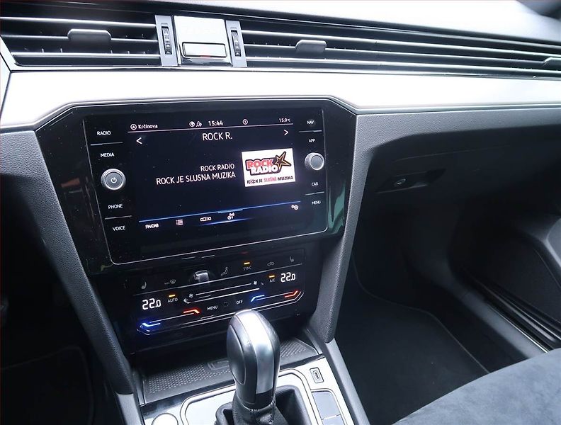 Volkswagen Passat (2020) Elegance 2.0 TDI, Automat - fotka 12 z 19