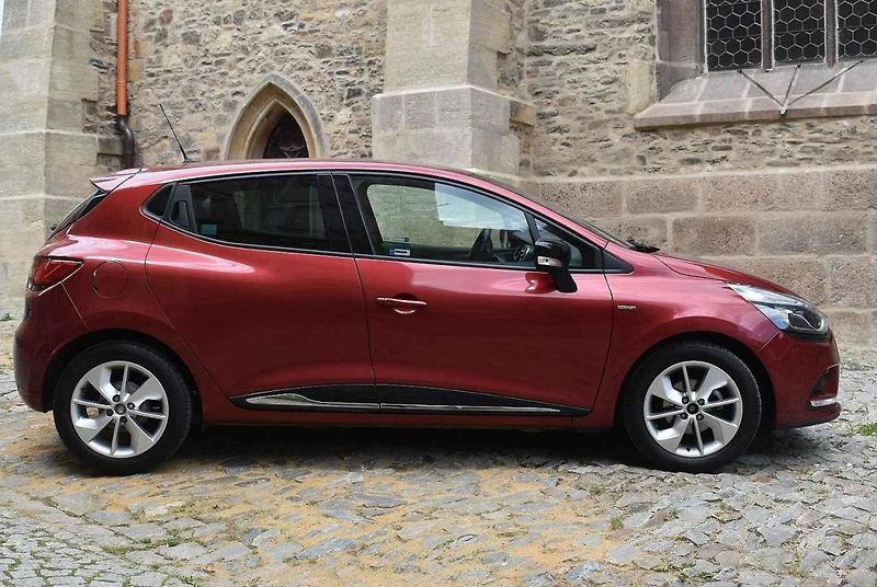 Renault Clio je vhodným společníkem pro mladší i starší páry