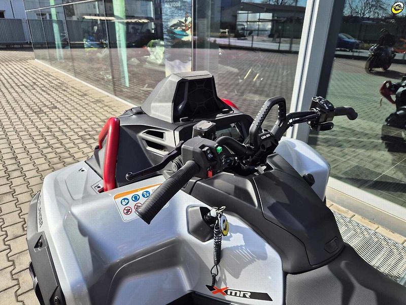 Can-Am Outlander 1000R XMR (2025) MY2025 - fotka 19 z 20