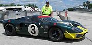 Ford GT40 s bublinou pro Gurneyho helmu.