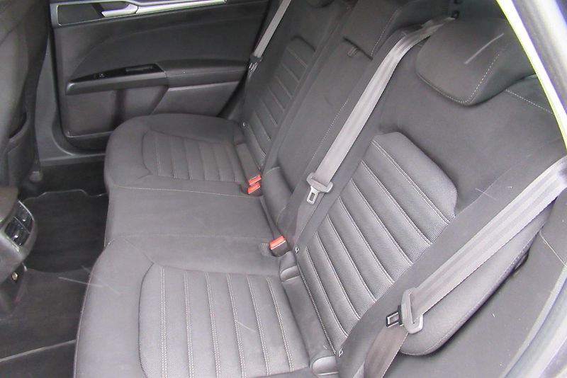 Ford Mondeo 2.0 TDCi AUT. KLIMA NAVIGACE - fotka 16 z 18