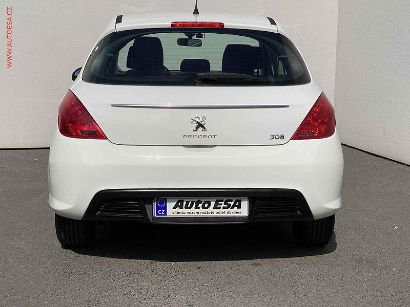 Peugeot 308 (2013) 1.4i 16V, ČR, Access - fotka 5 z 18