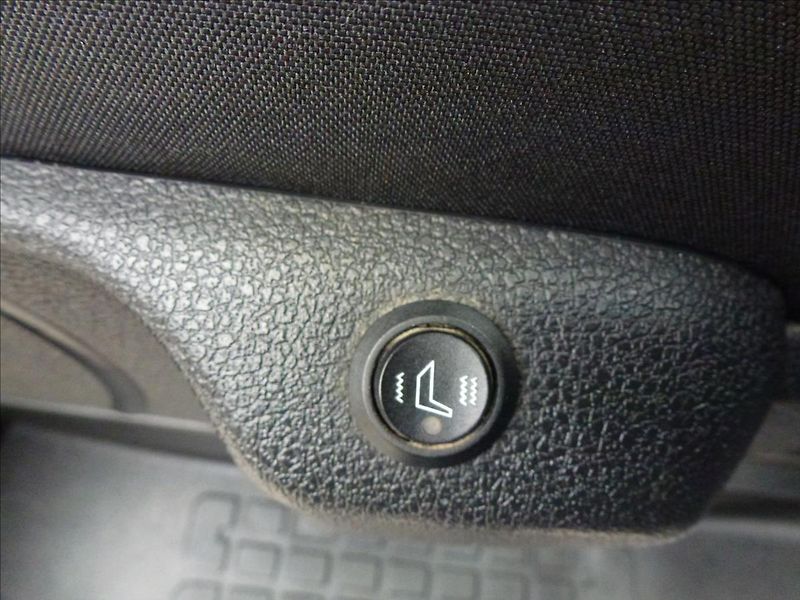 Citroën Jumpy 2,0 BHDI Long 5míst,Webasto,ka - fotka 30 z 60