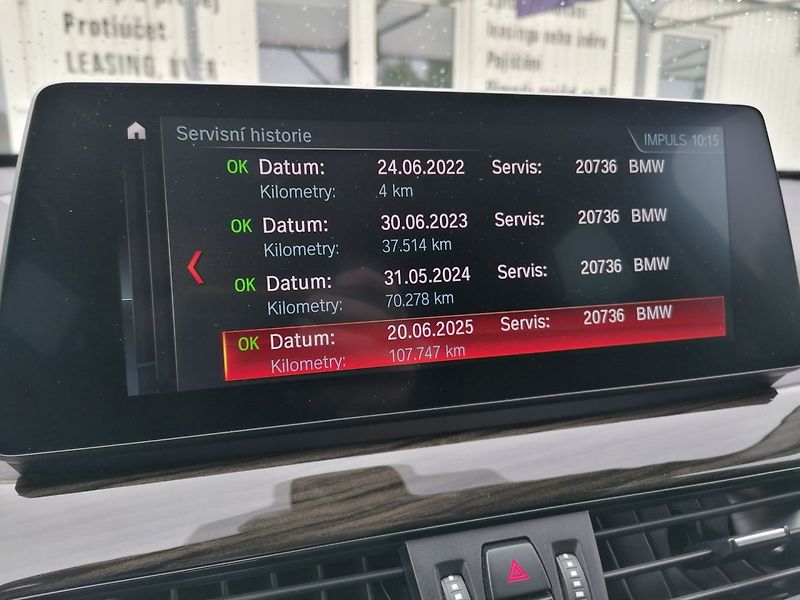 BMW X1 (2022) xDrive25e PHEV 162kW Plug in - fotka 27 z 43