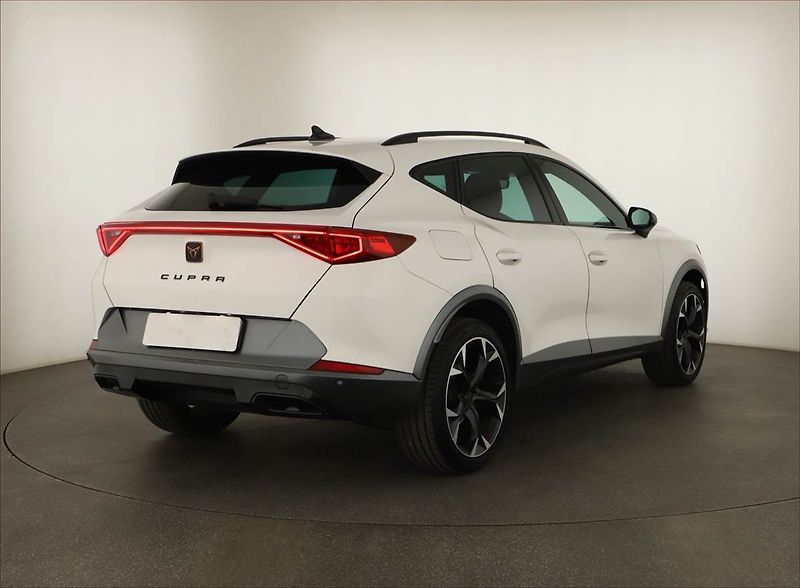 Cupra Formentor (2022) 1.5 TSI - fotka 5 z 16