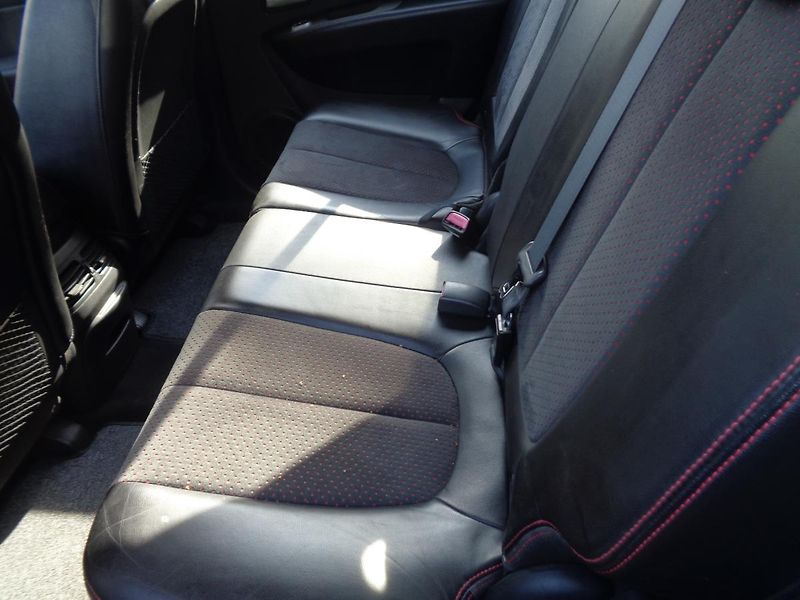 Kia Carens 2,0 - fotka 16 z 20