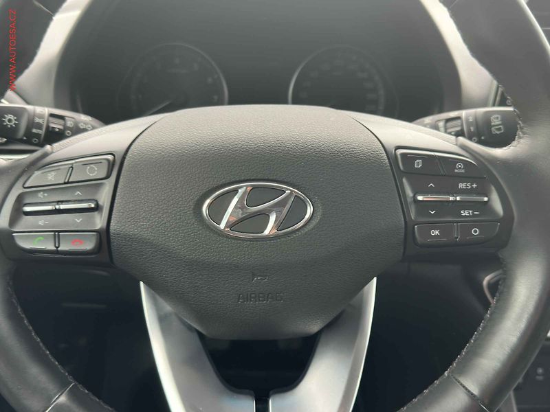 Hyundai i30 (2019) 1.4i, 1.maj,ČR, servis.kniha - fotka 13 z 20