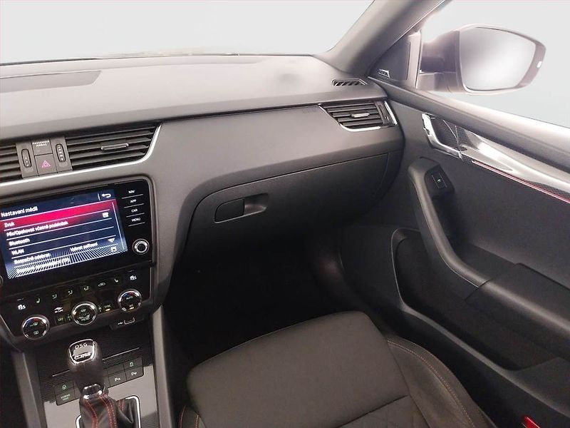Škoda Octavia (2019) 2.0 TDI, 4X4, Automat - fotka 8 z 24