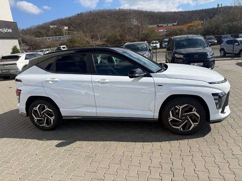 Hyundai Kona MY24 1,6 T-GDI MT N-Line - fotka 2 z 11