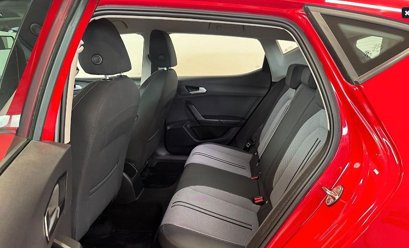 Seat Leon 1.5 TGI Style  - fotka 9 z 17