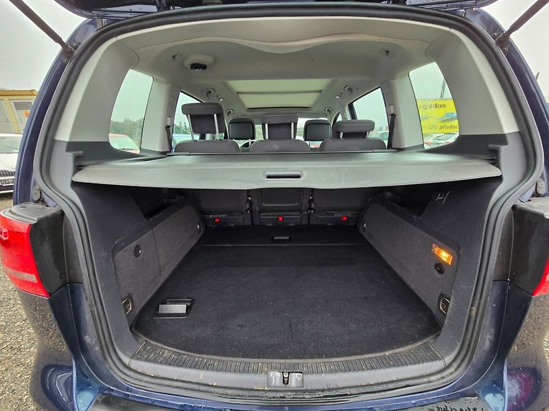 Volkswagen Touran (2013) 1.2 TSI 77KW - fotka 17 z 22
