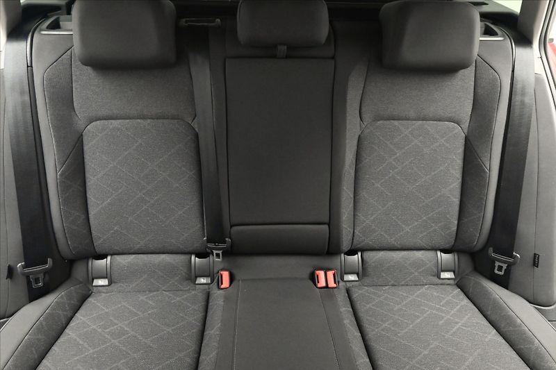 Volkswagen Golf 2,0 TDI 110kW DSG Life Záruka - fotka 26 z 29