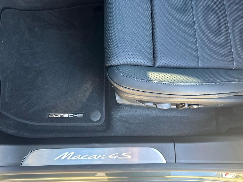 Porsche Macan (2026) 4S - fotka 25 z 30